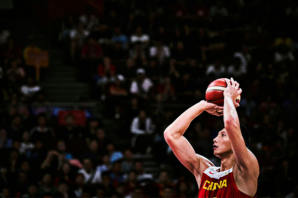 易建联为什么不参加男篮世界杯？易建联为什么不在NBA打球了？
